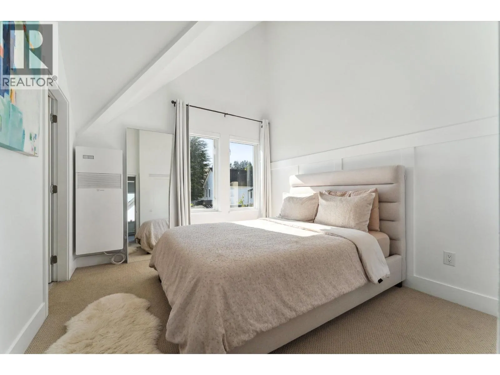 212 1306 LAVAL SQUARE