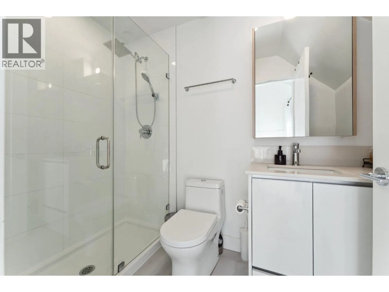 212 1306 LAVAL SQUARE