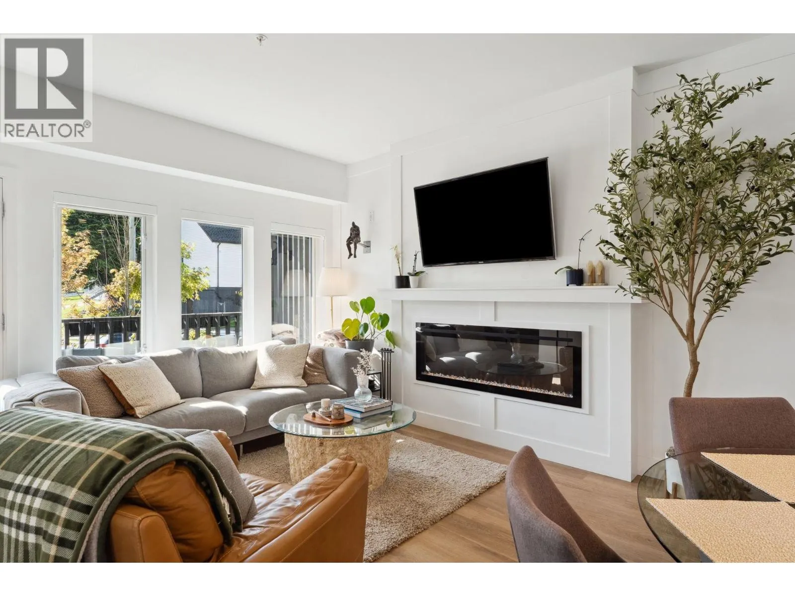 212 1306 LAVAL SQUARE
