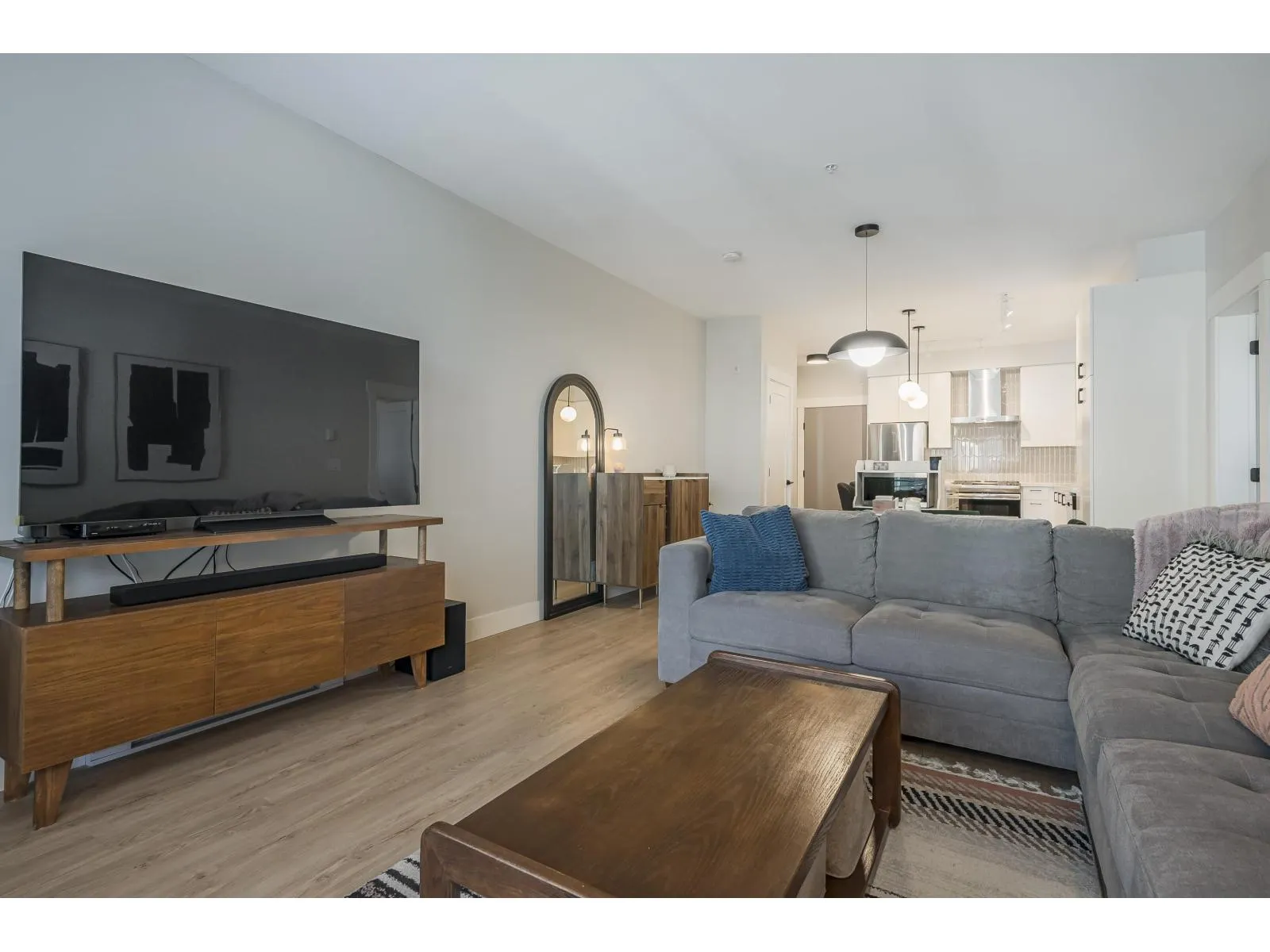 B408 20838 78B AVENUE