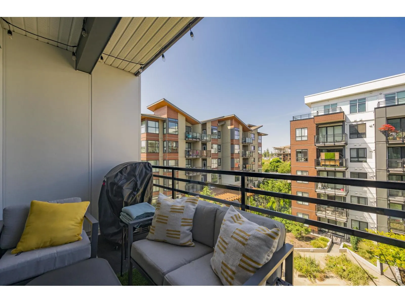 B408 20838 78B AVENUE
