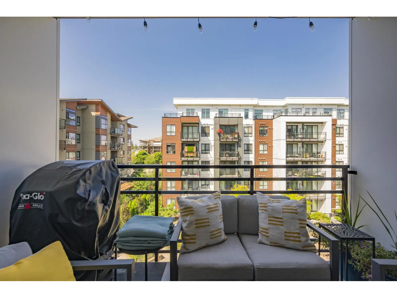 B408 20838 78B AVENUE