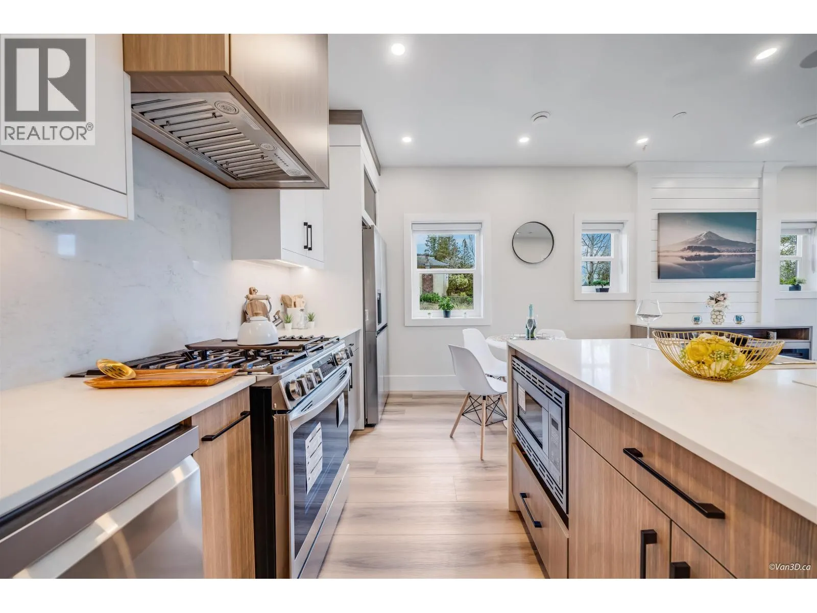4320 NANAIMO STREET
