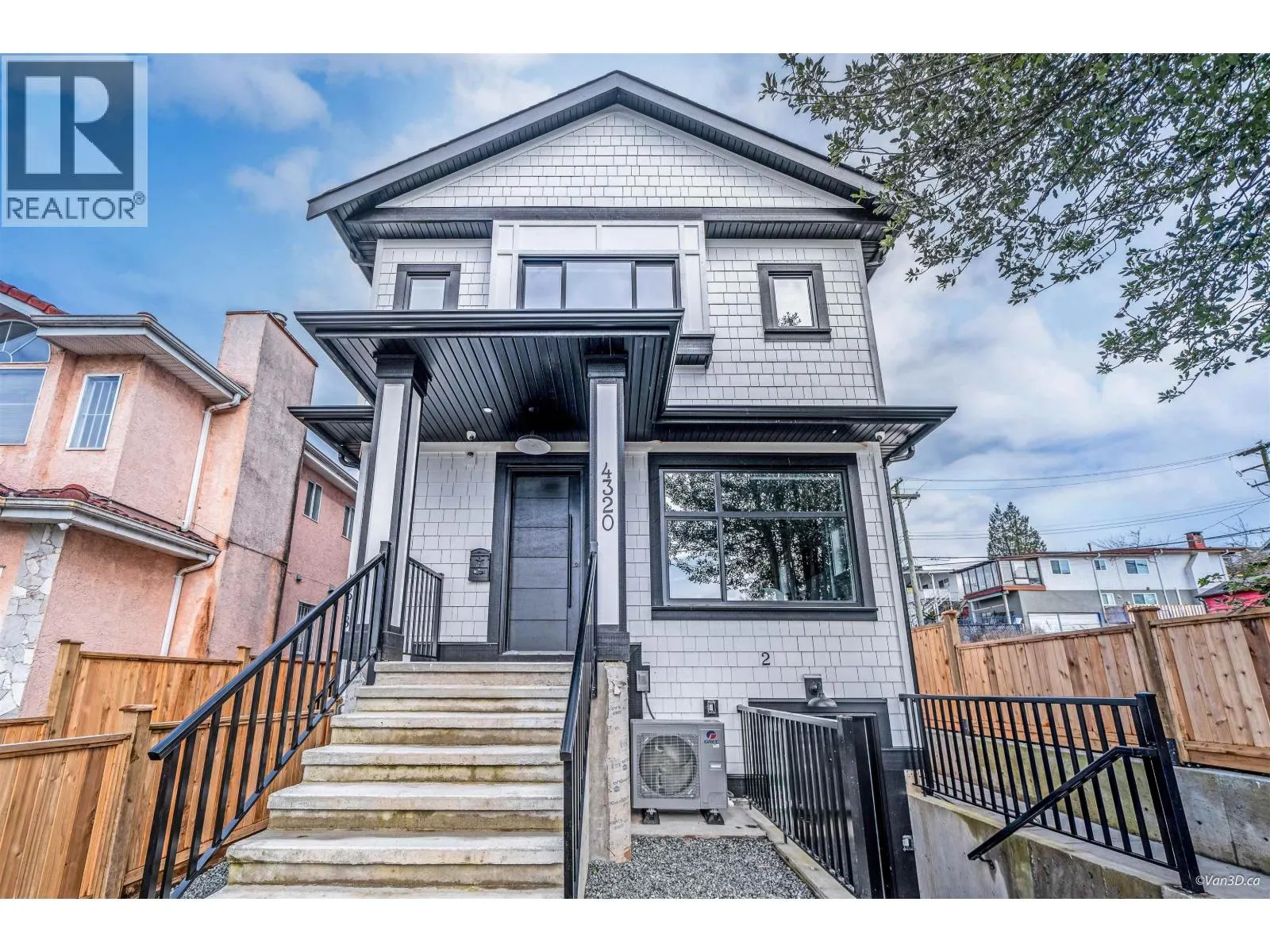 4320 NANAIMO STREET