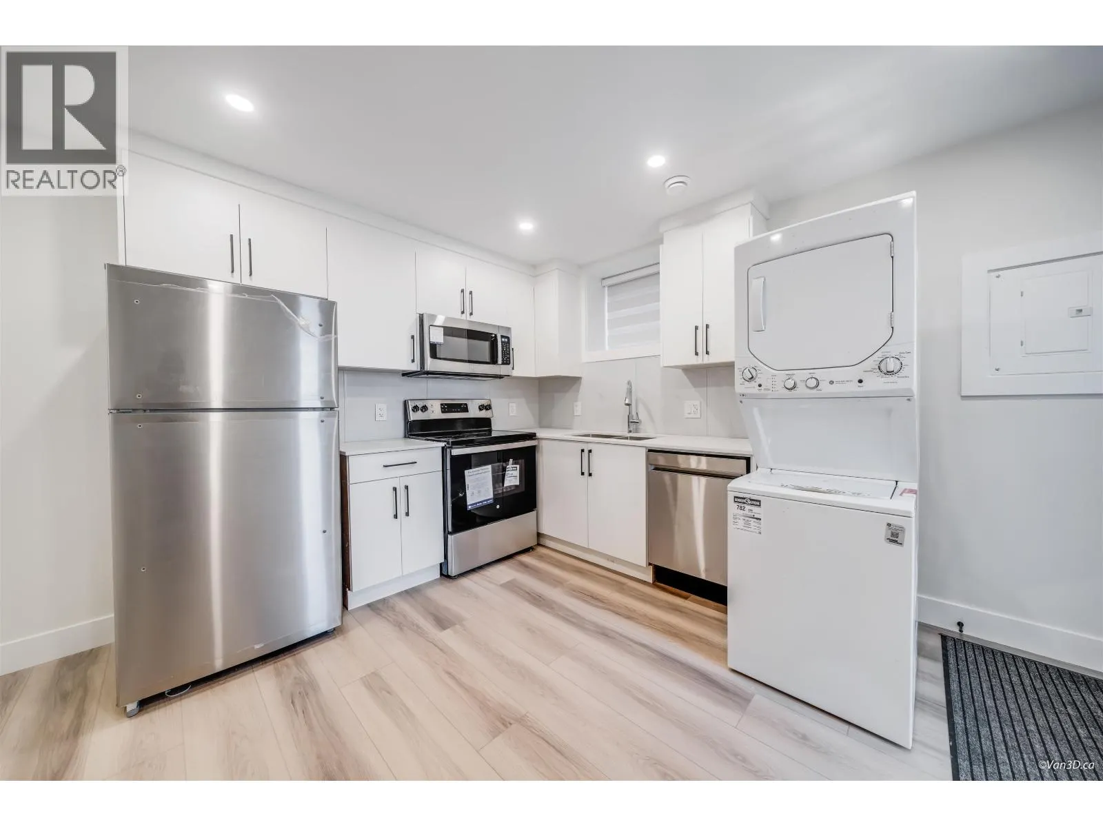 4320 NANAIMO STREET