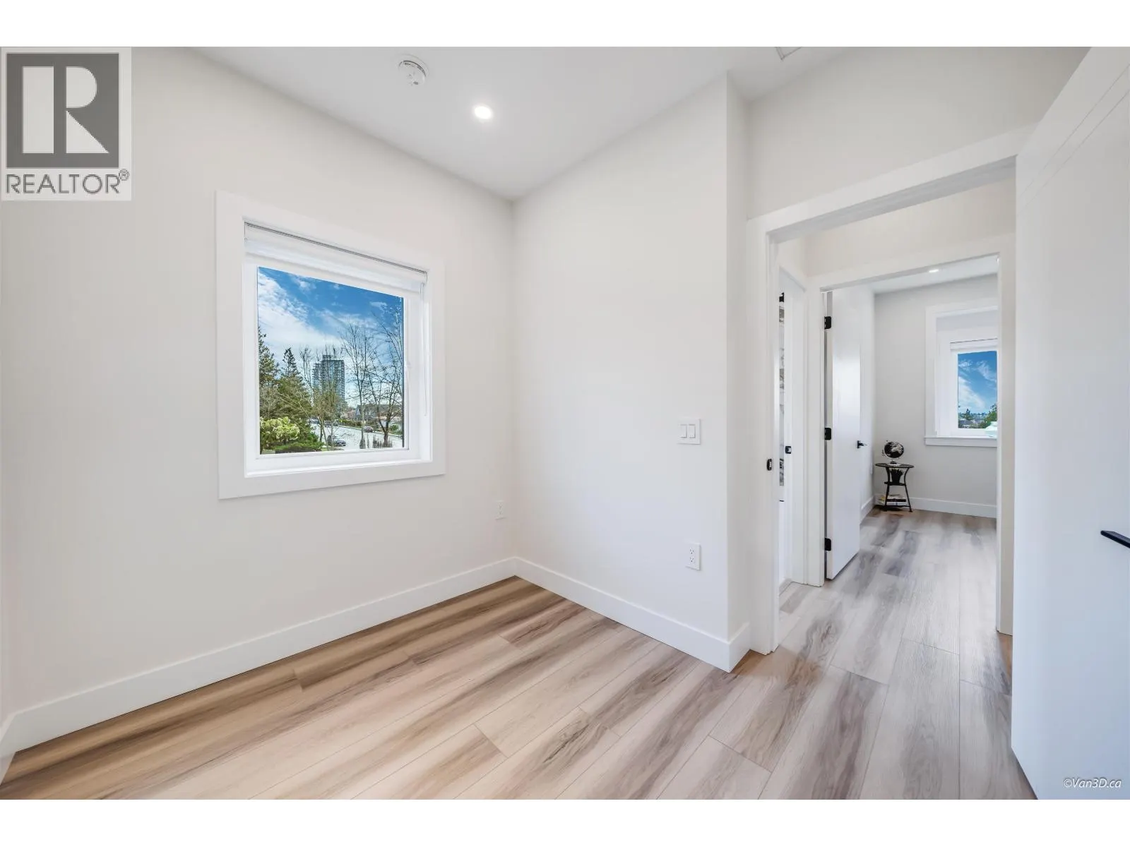 4320 NANAIMO STREET