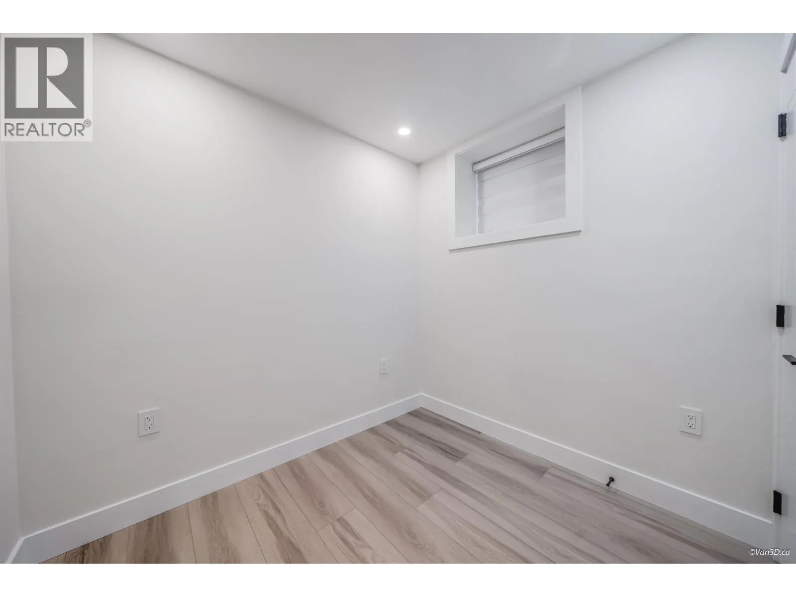 4320 NANAIMO STREET