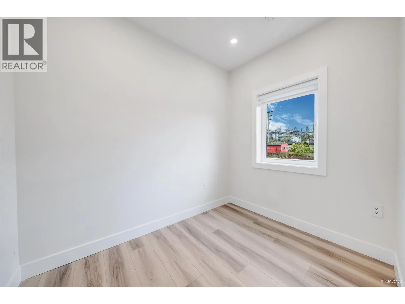 4320 NANAIMO STREET