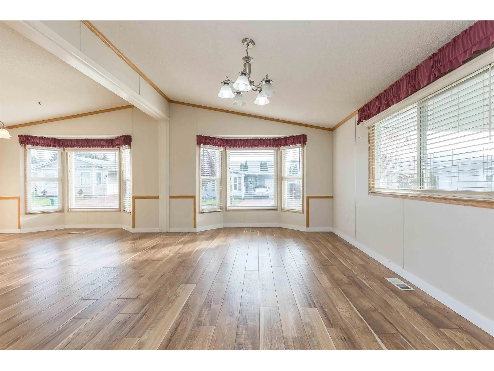 27 45918 KNIGHT ROAD|Sardis East Vedder