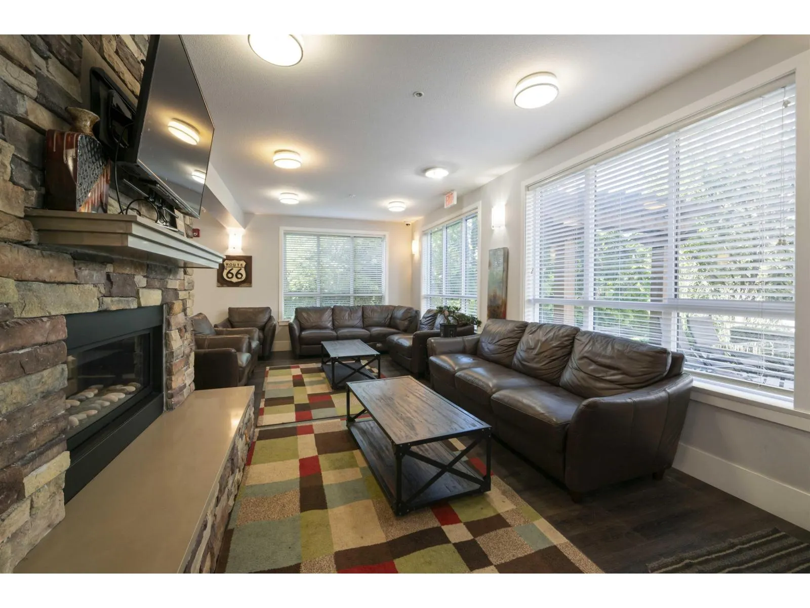 309 15388 105 AVENUE