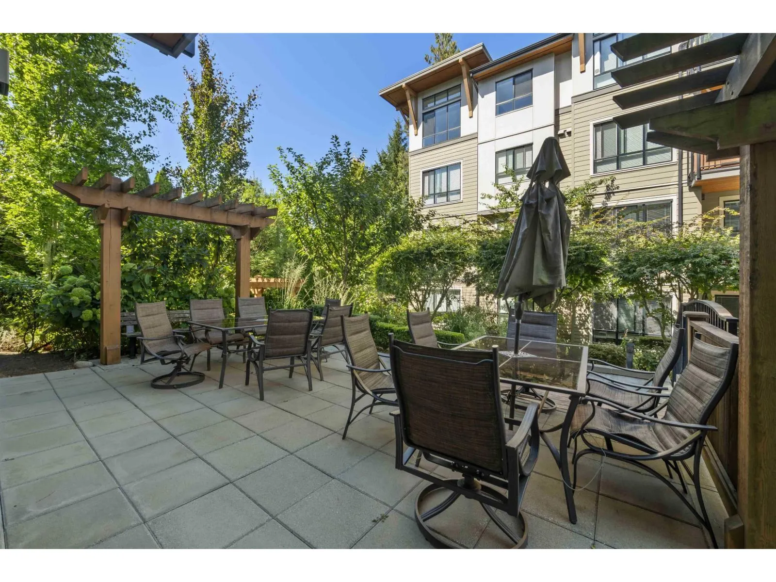 309 15388 105 AVENUE