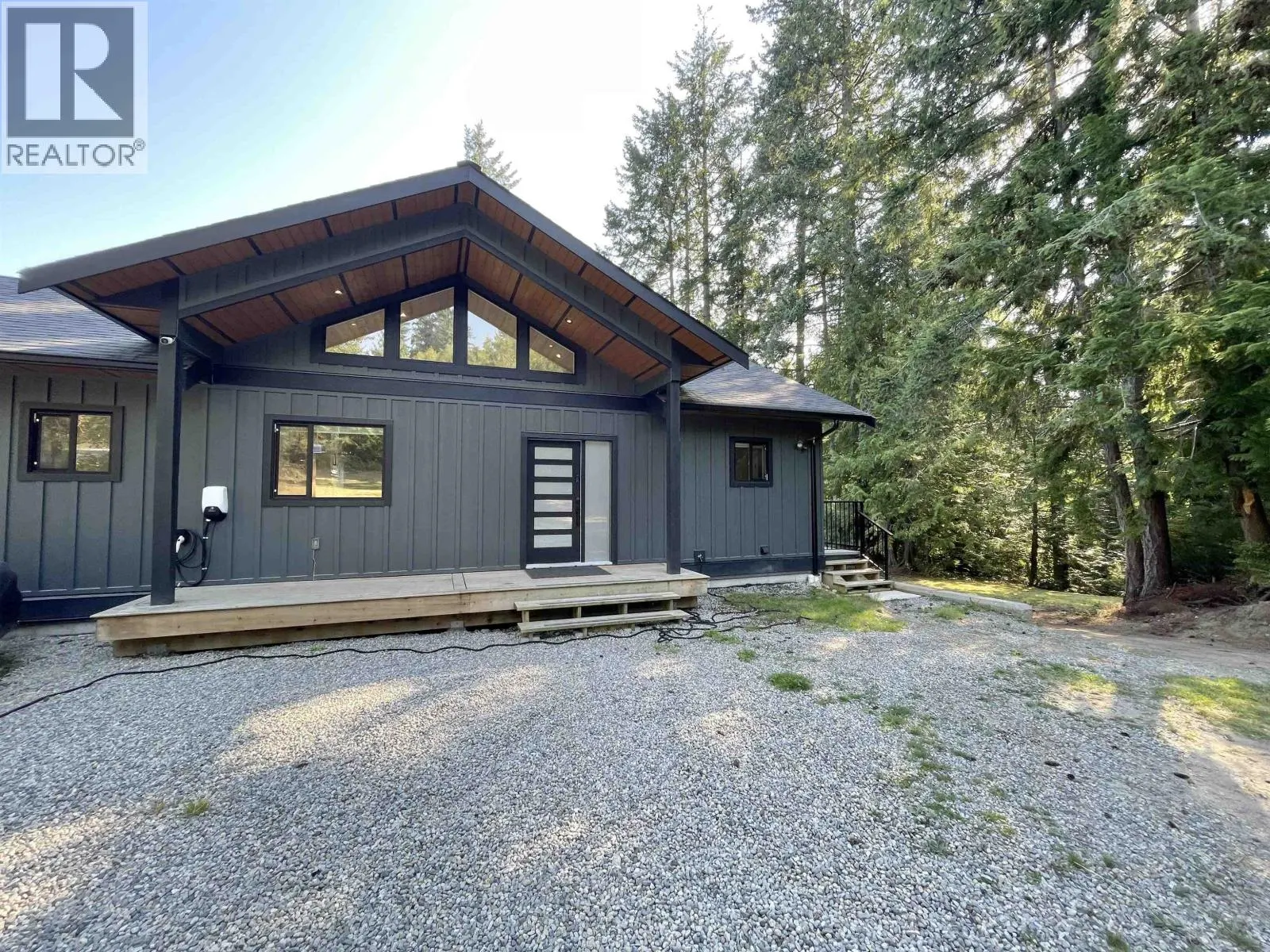 915 PAYNE ROAD