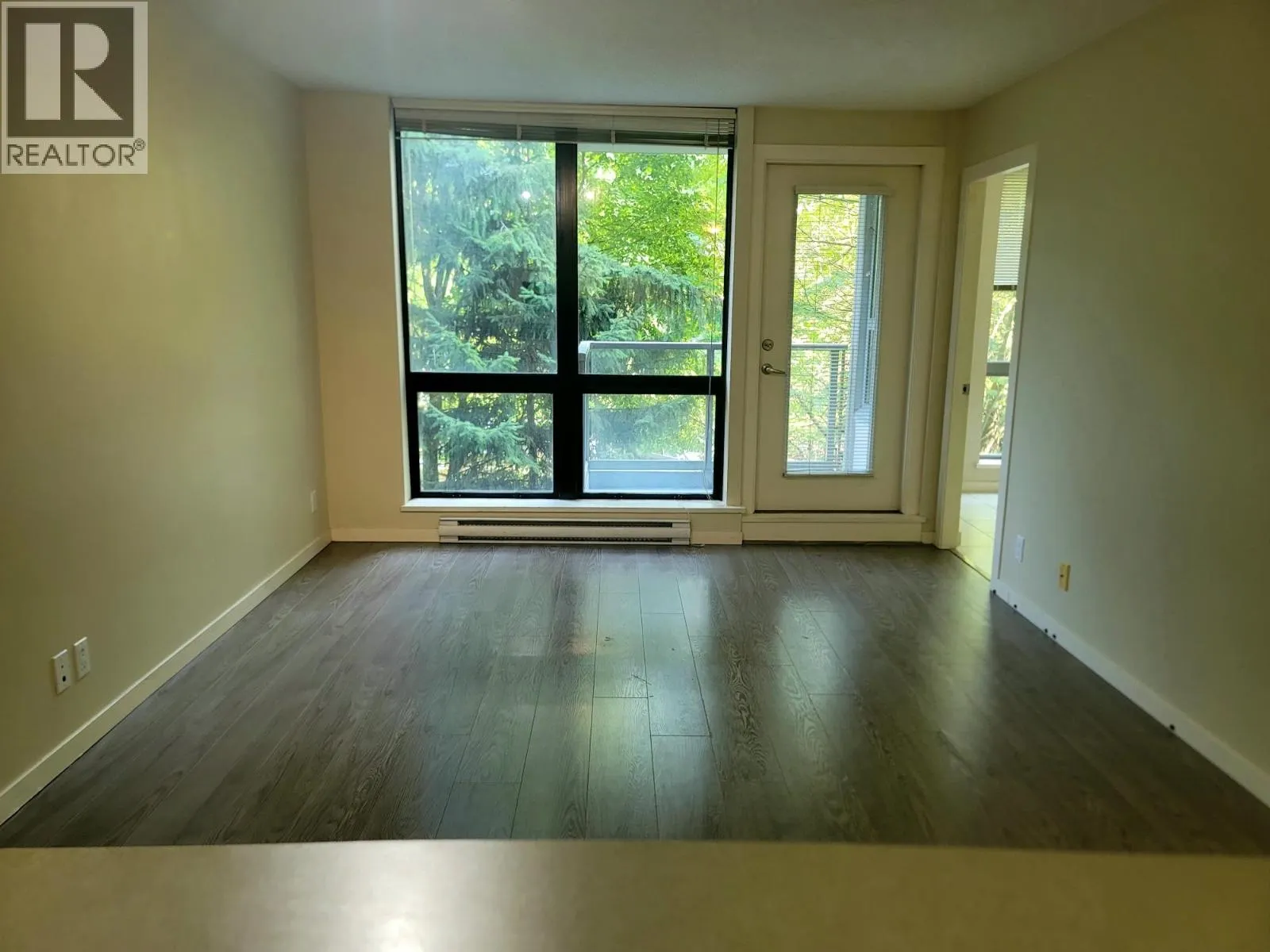 302 3663 CROWLEY DRIVE
