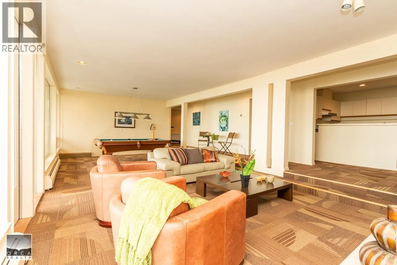 5215 (Basement) GULF PLACE