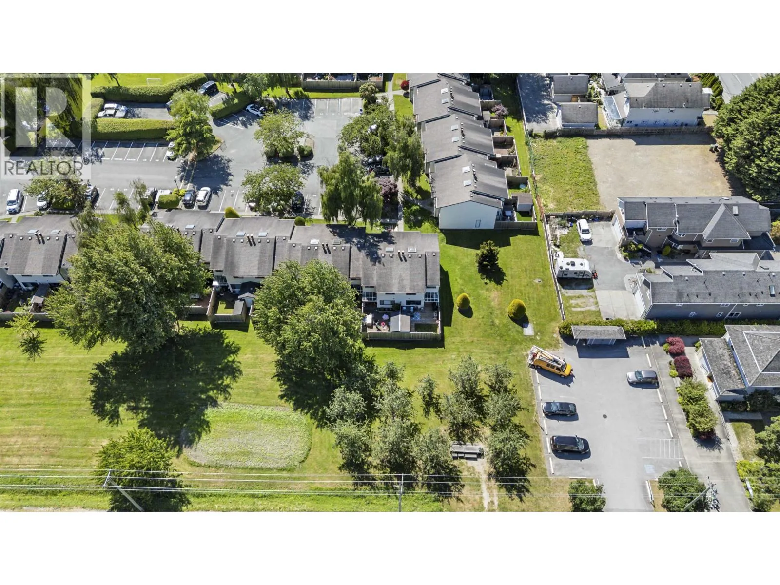 4800 TRIMARAN DRIVE