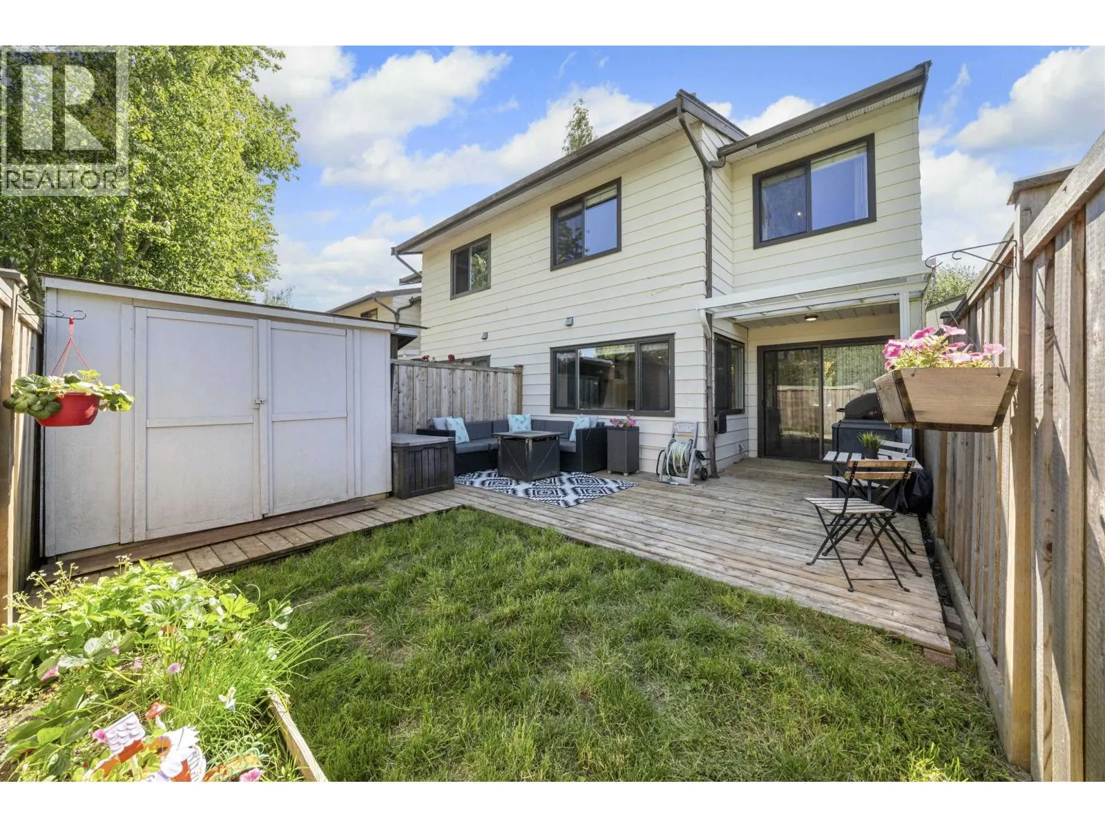4800 TRIMARAN DRIVE
