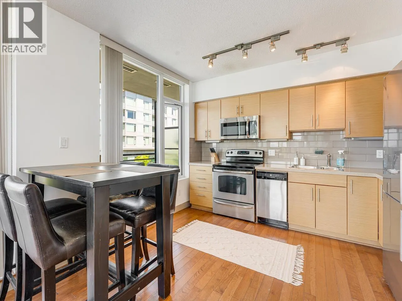 510 9009 CORNERSTONE MEWS
