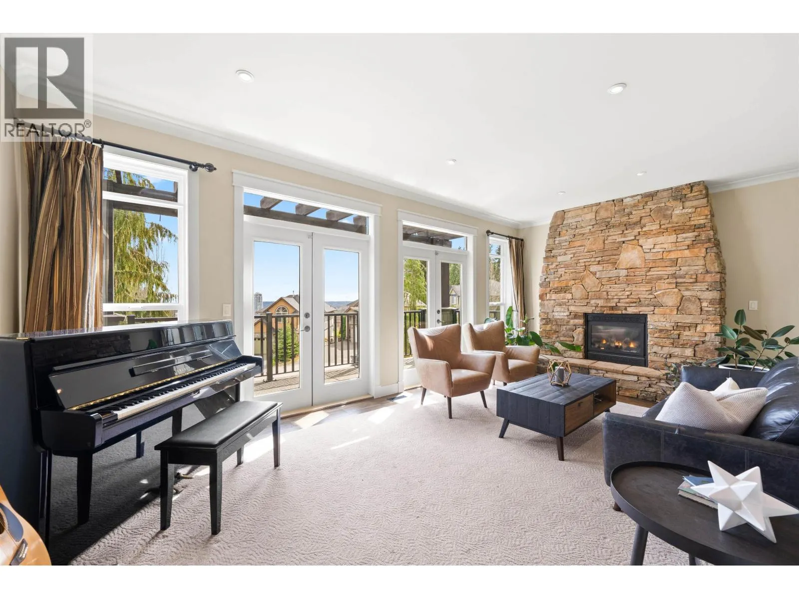 2867 MCLAREN COURT