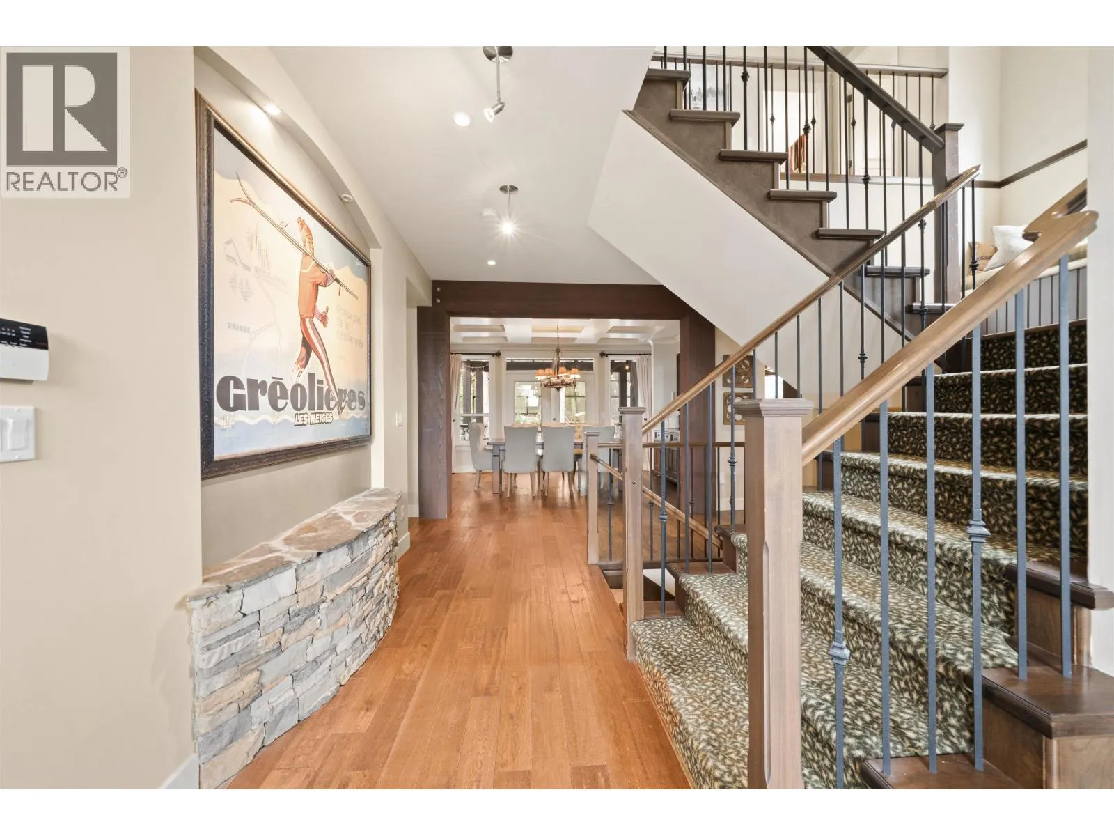 2867 MCLAREN COURT