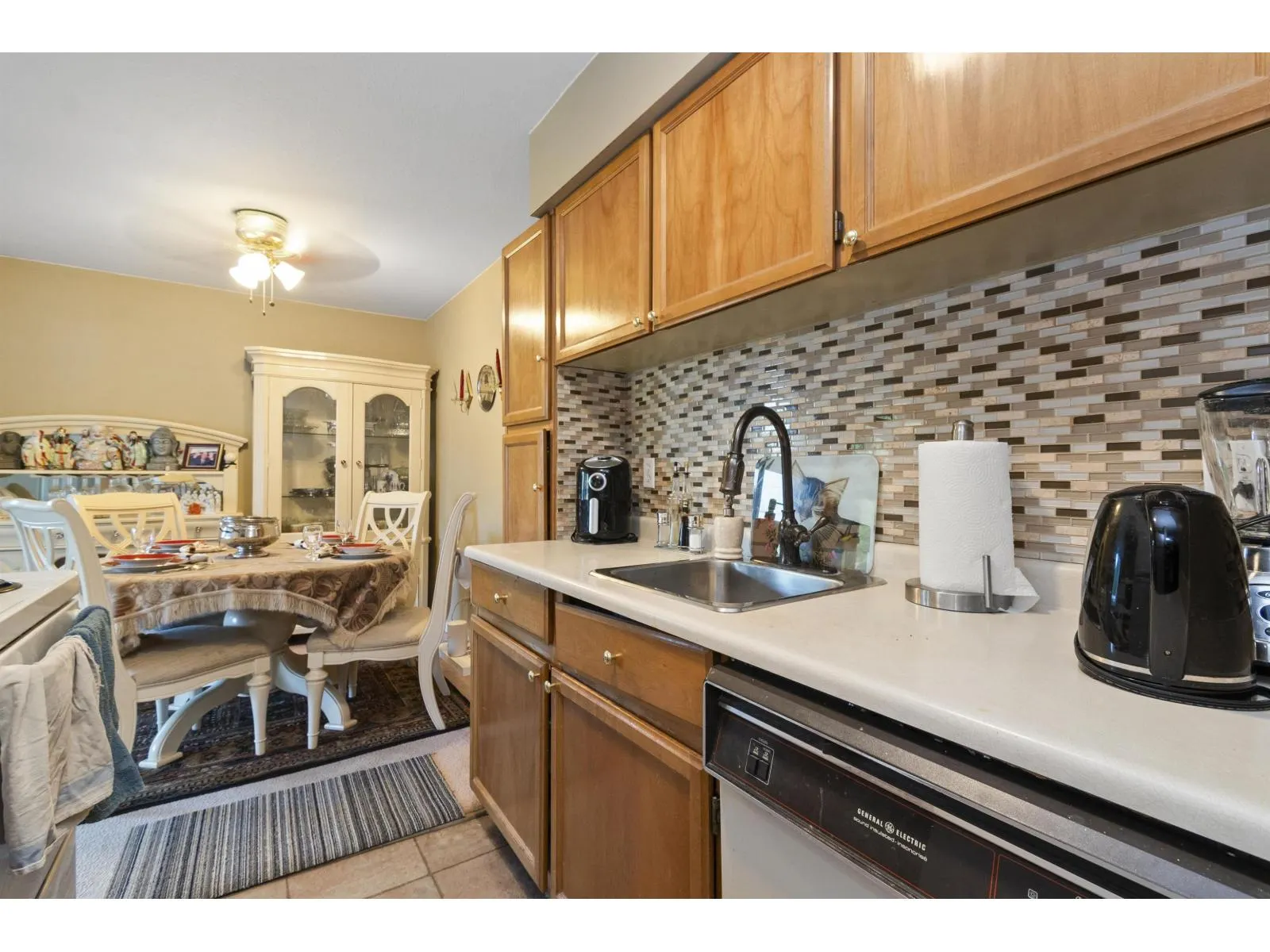 6 46210 MARGARET AVENUE|Chilliwack Proper East