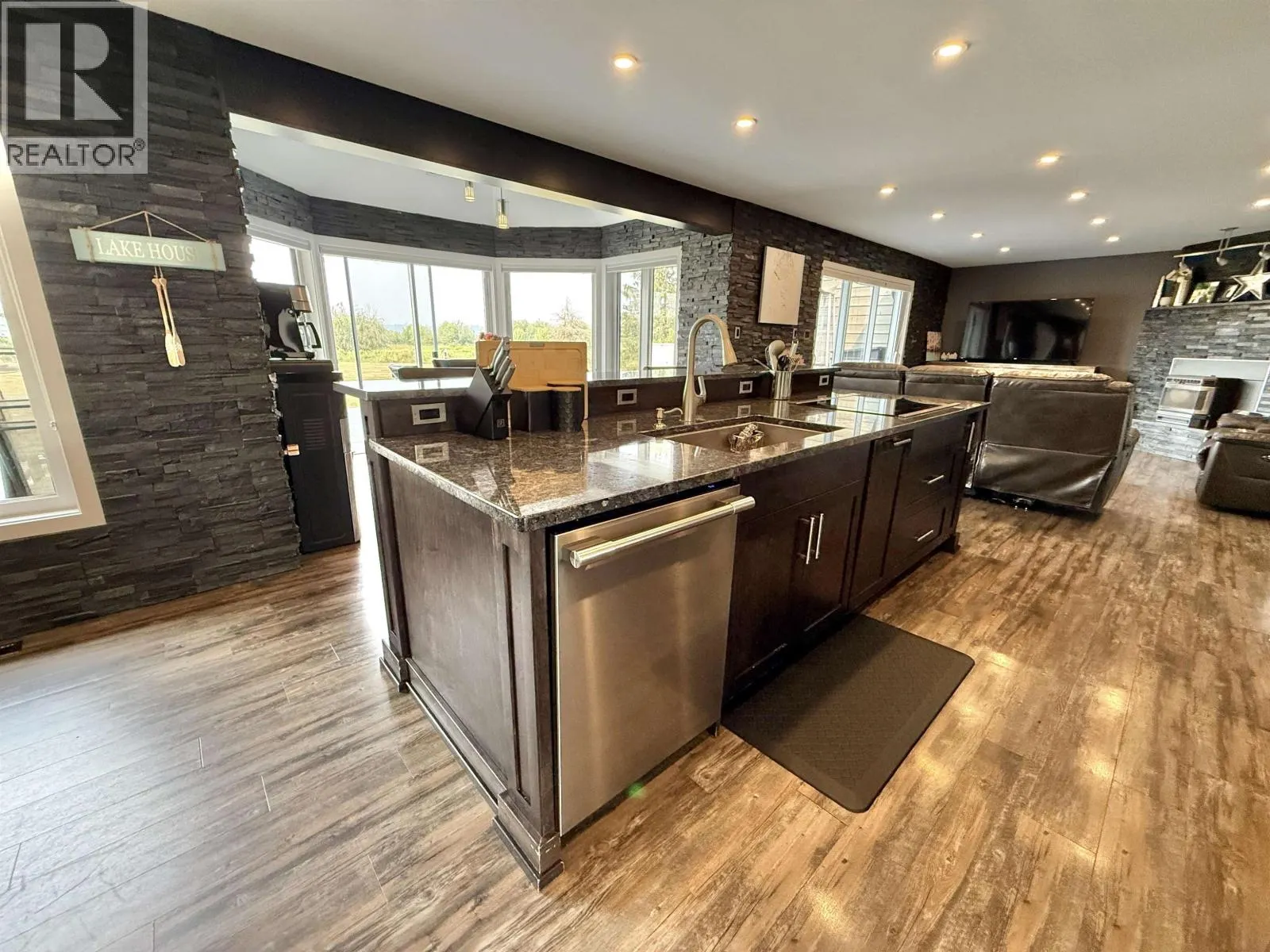 3483 ESTATE ROAD
