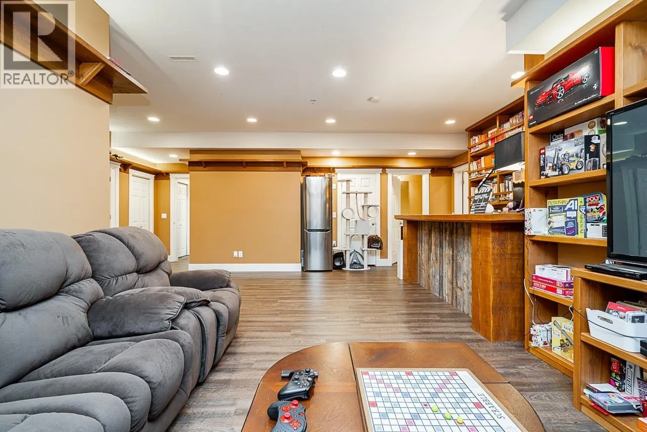 16 13210 SHOESMITH CRESCENT