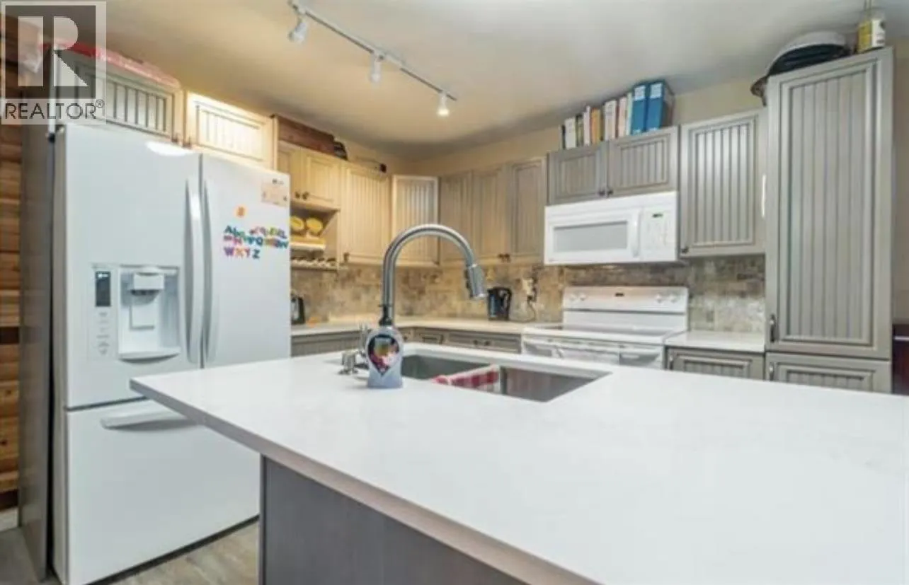 20775 CAMWOOD