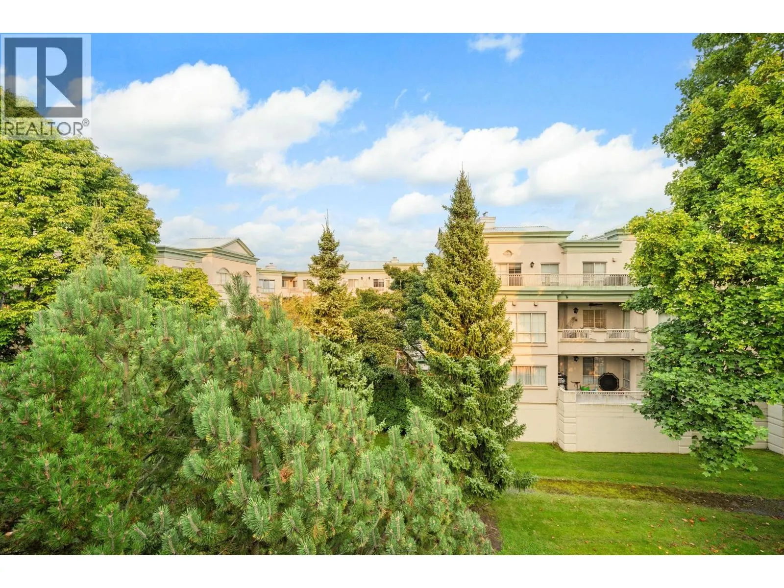 330 7480 ST. ALBANS ROAD