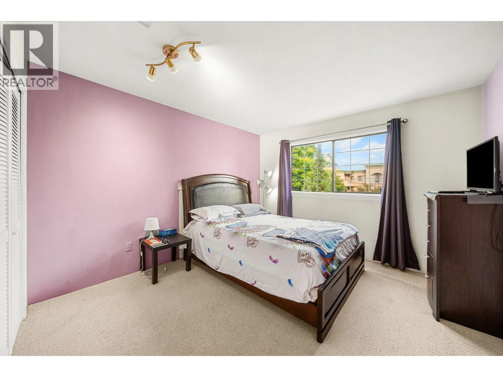 330 7480 ST. ALBANS ROAD