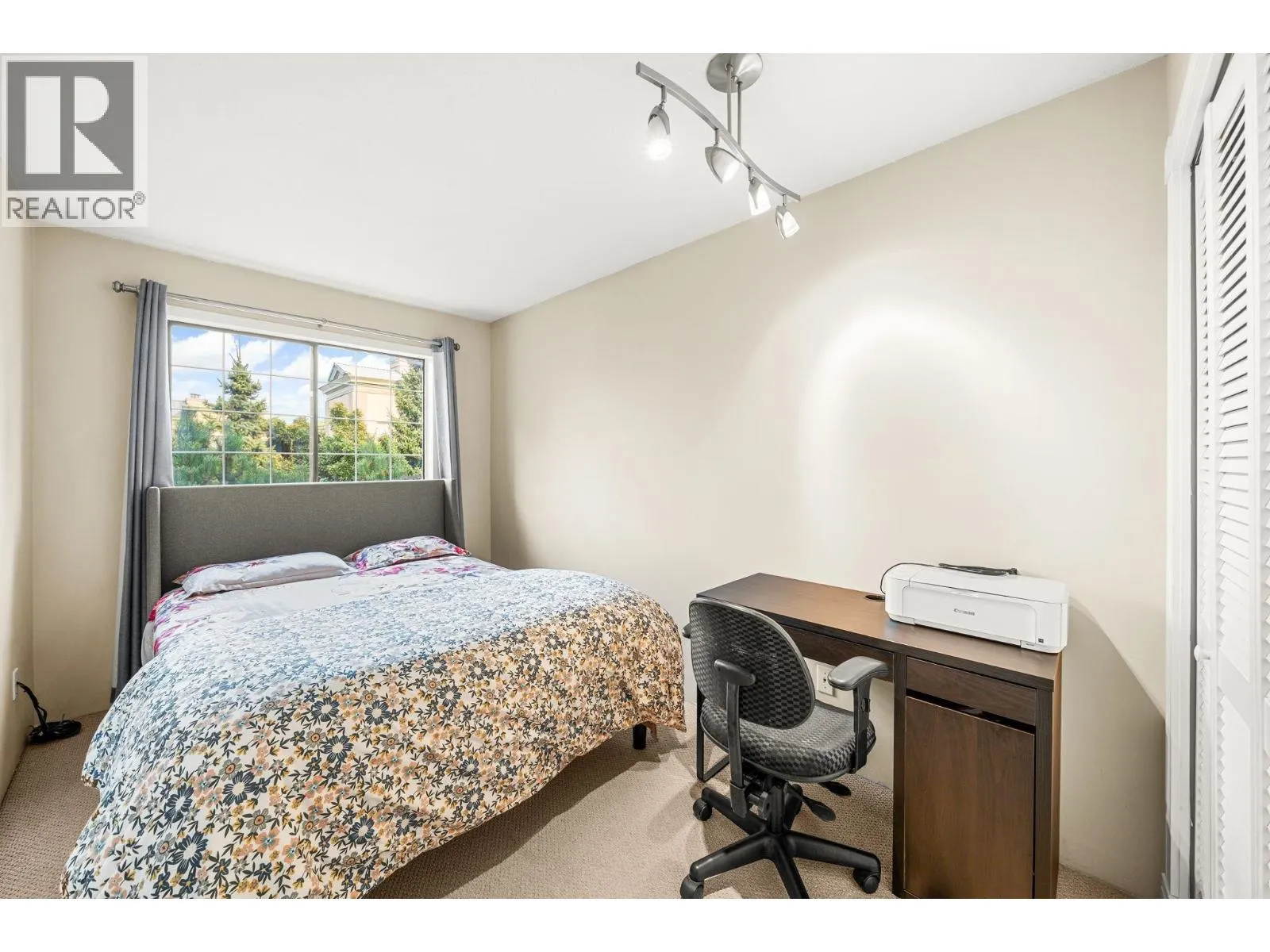 330 7480 ST. ALBANS ROAD
