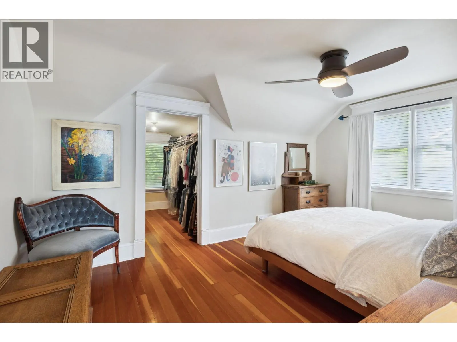 349 E 24TH STREET