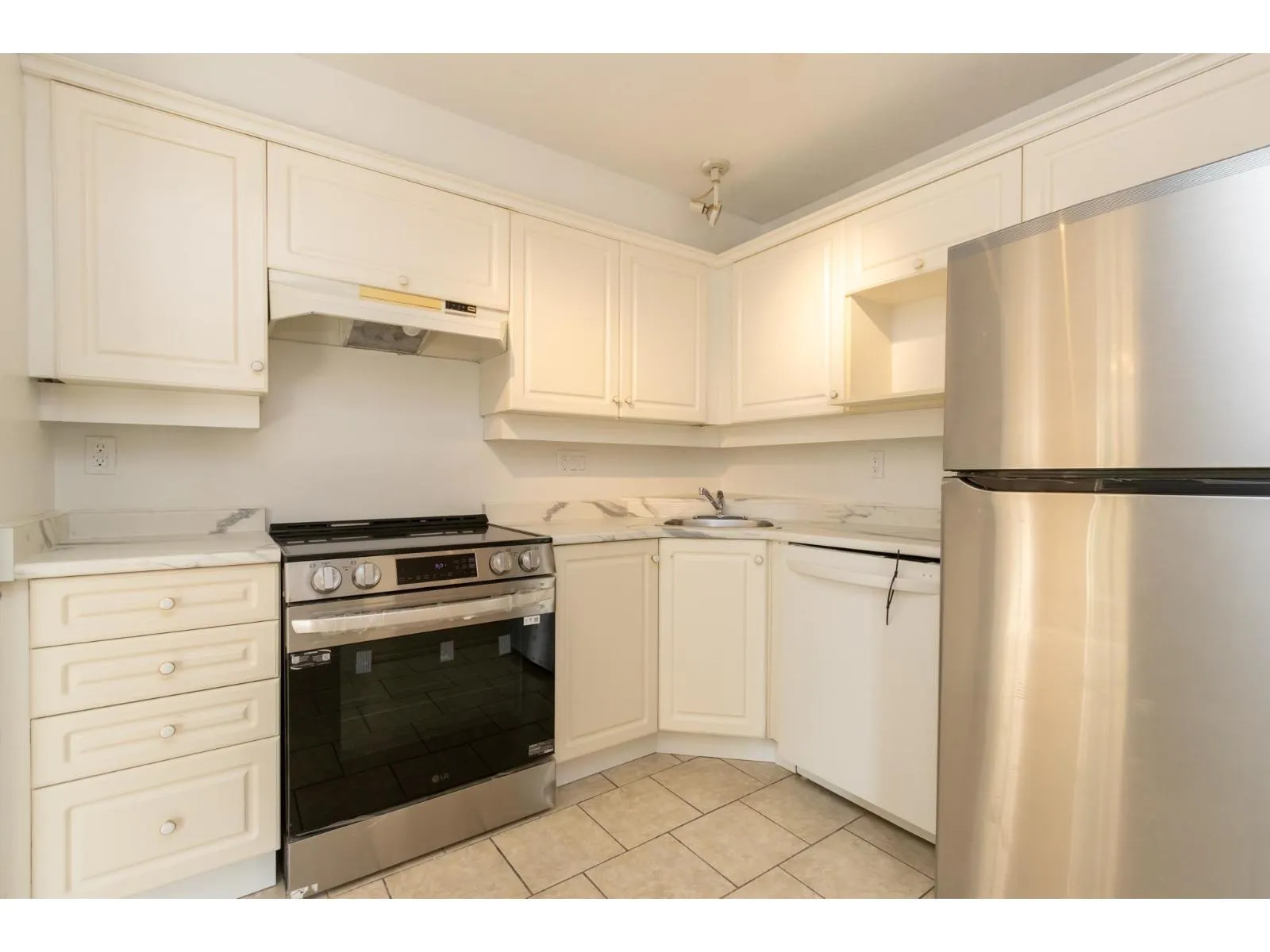 201 13780 76 AVENUE