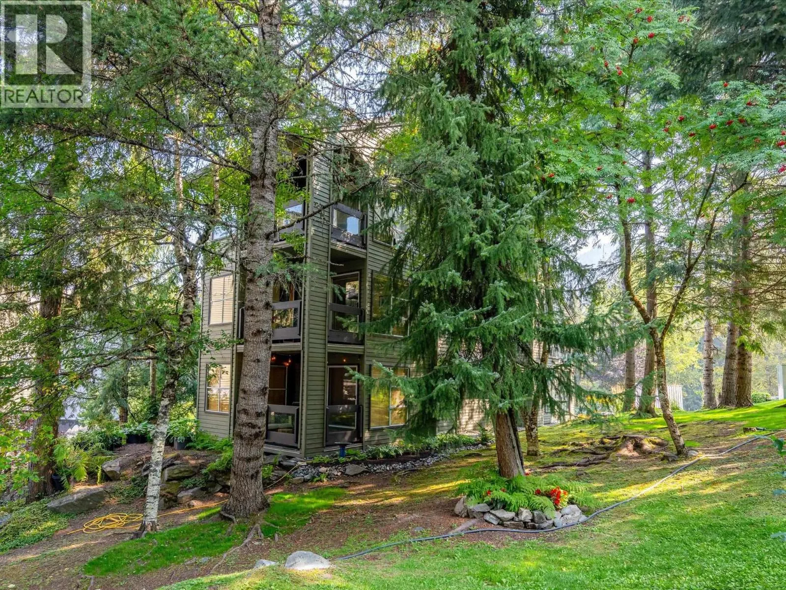 6 2217 MARMOT PLACE