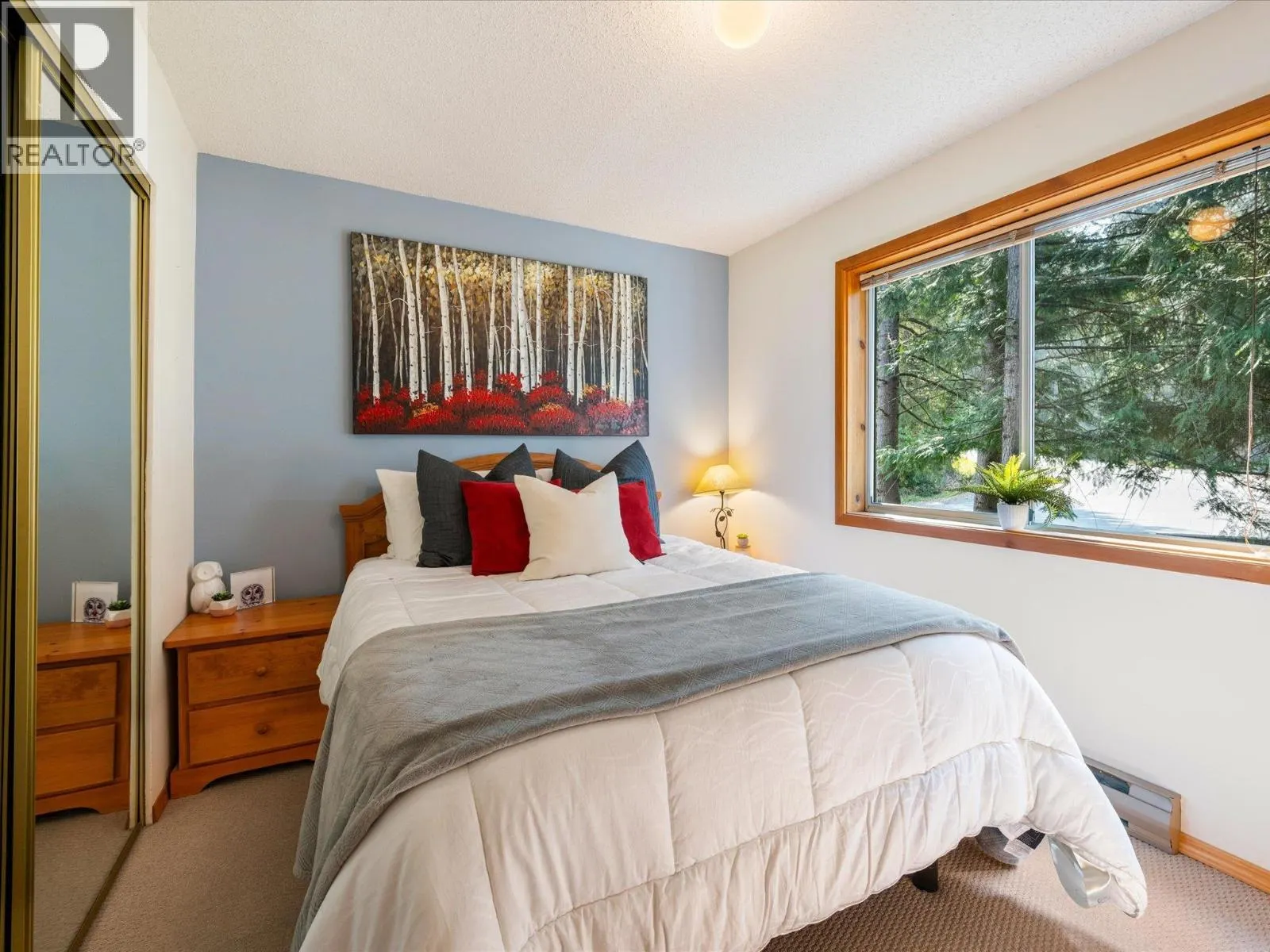 6 2217 MARMOT PLACE