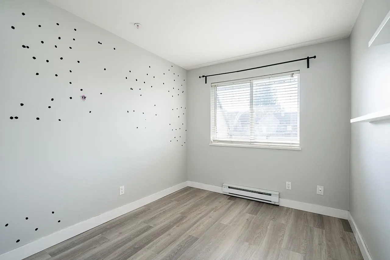 402 33718 KING ROAD