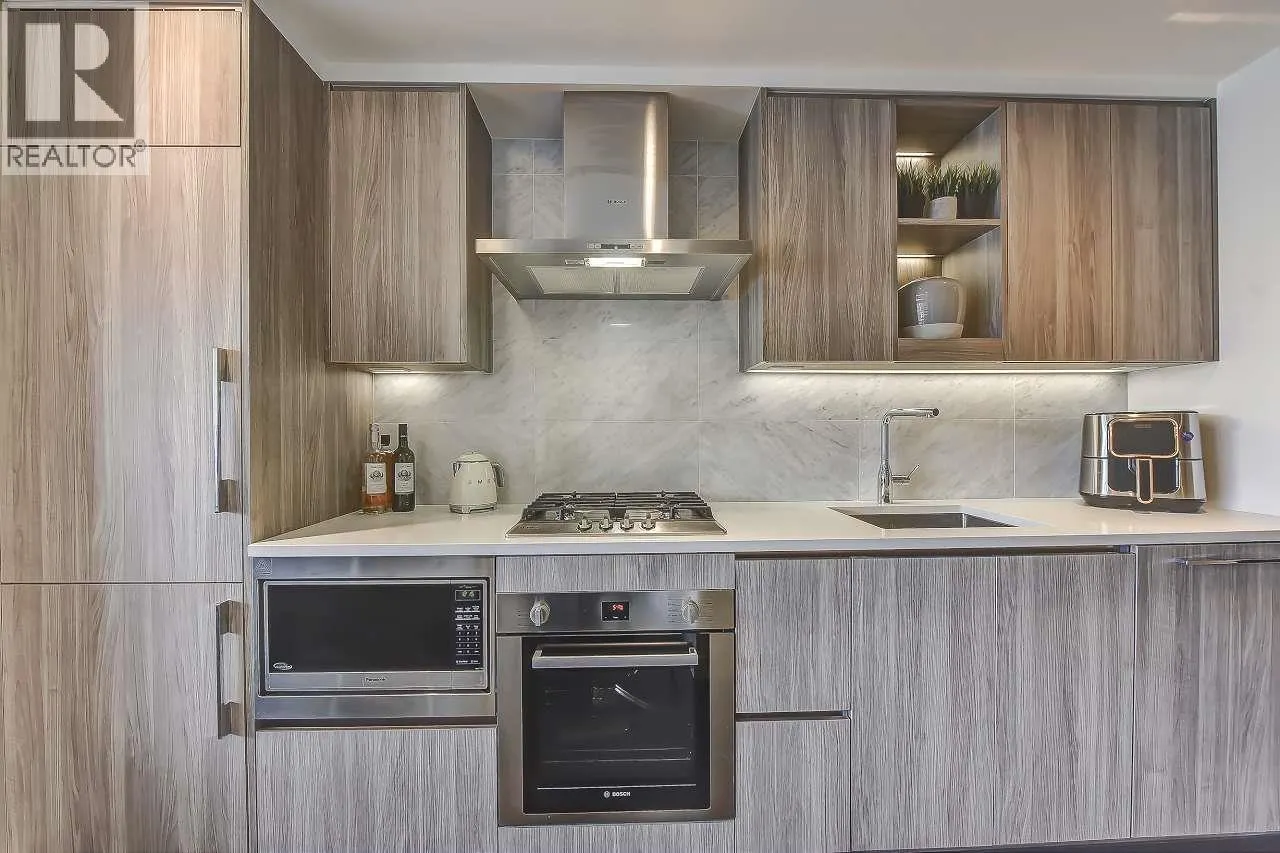1010 4730 LOUGHEED HIGHWAY