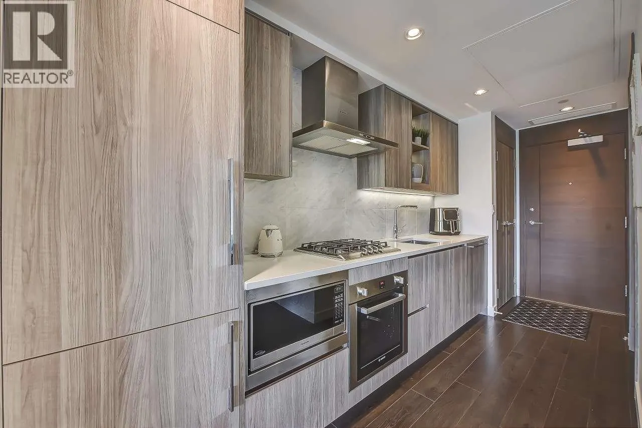 1010 4730 LOUGHEED HIGHWAY