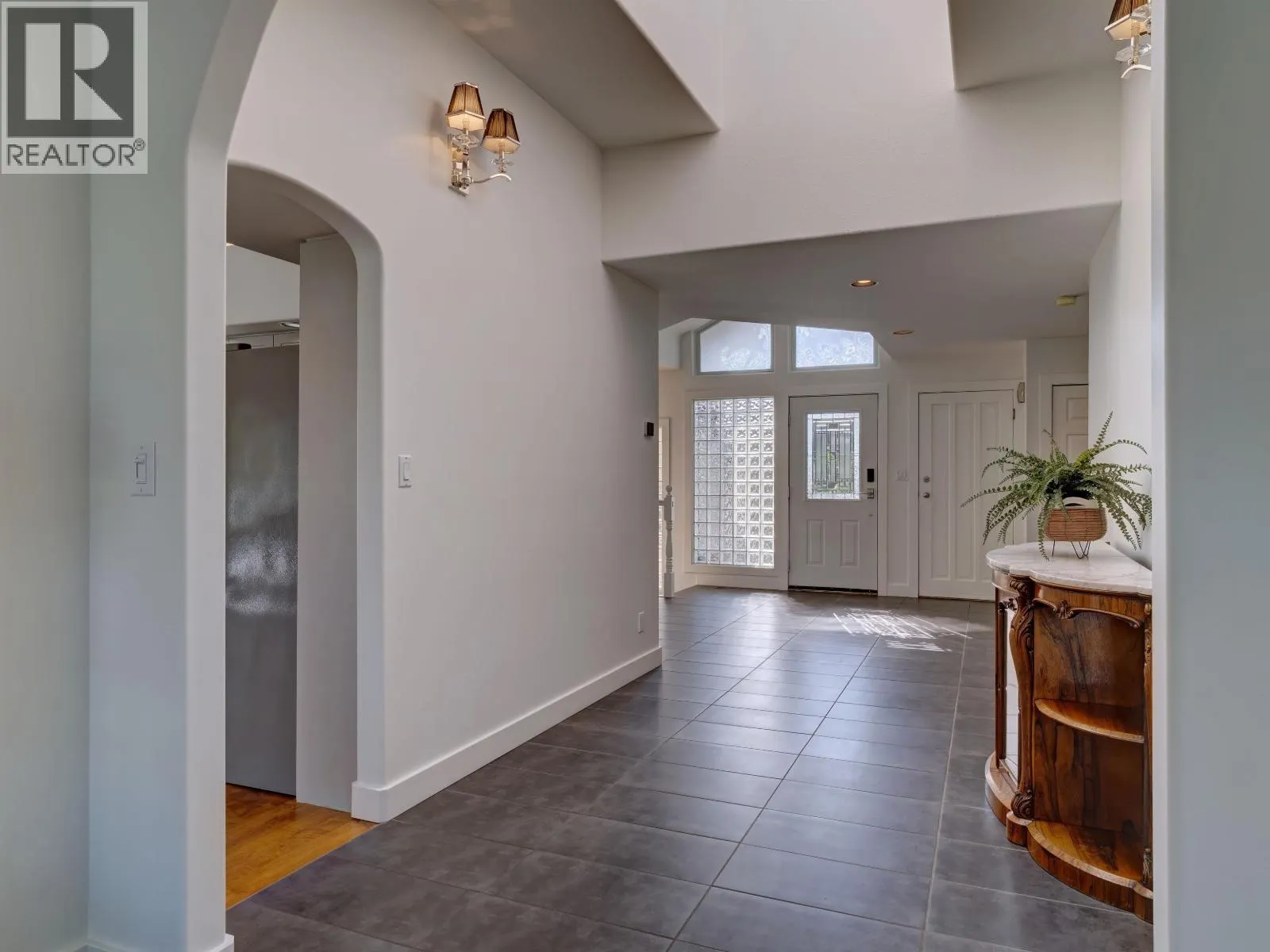 803 OCEANMOUNT BOULEVARD