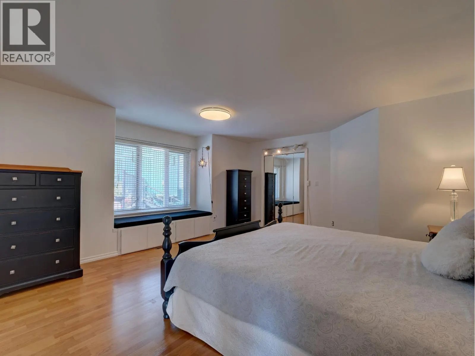 803 OCEANMOUNT BOULEVARD