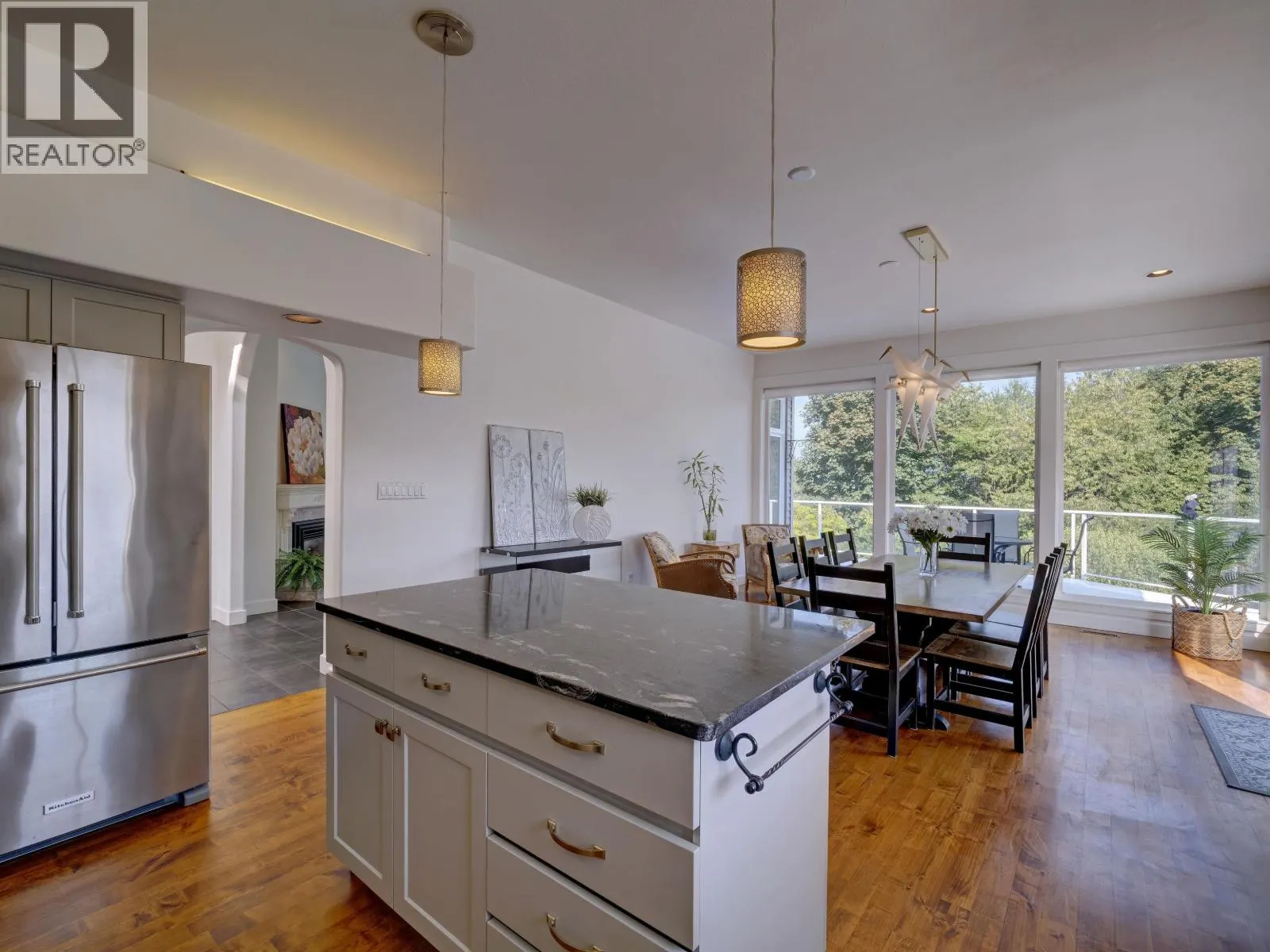 803 OCEANMOUNT BOULEVARD