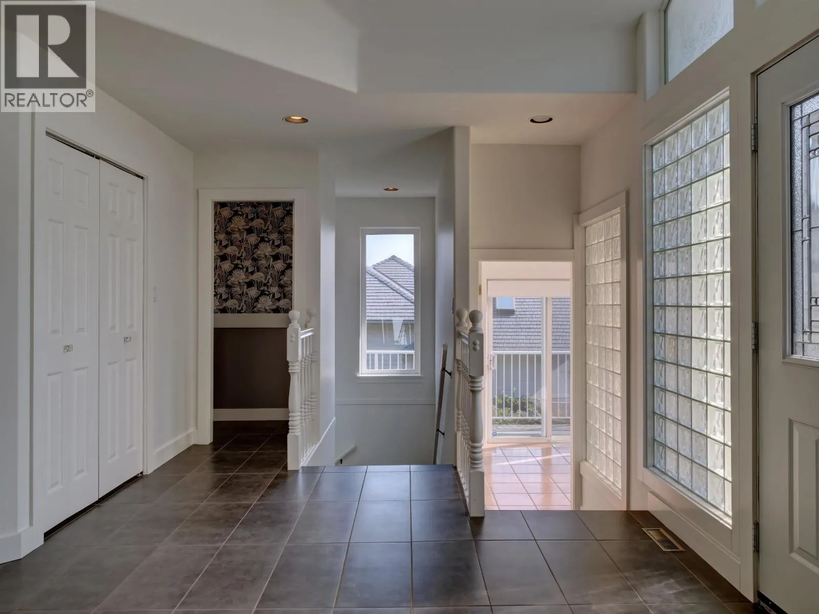 803 OCEANMOUNT BOULEVARD