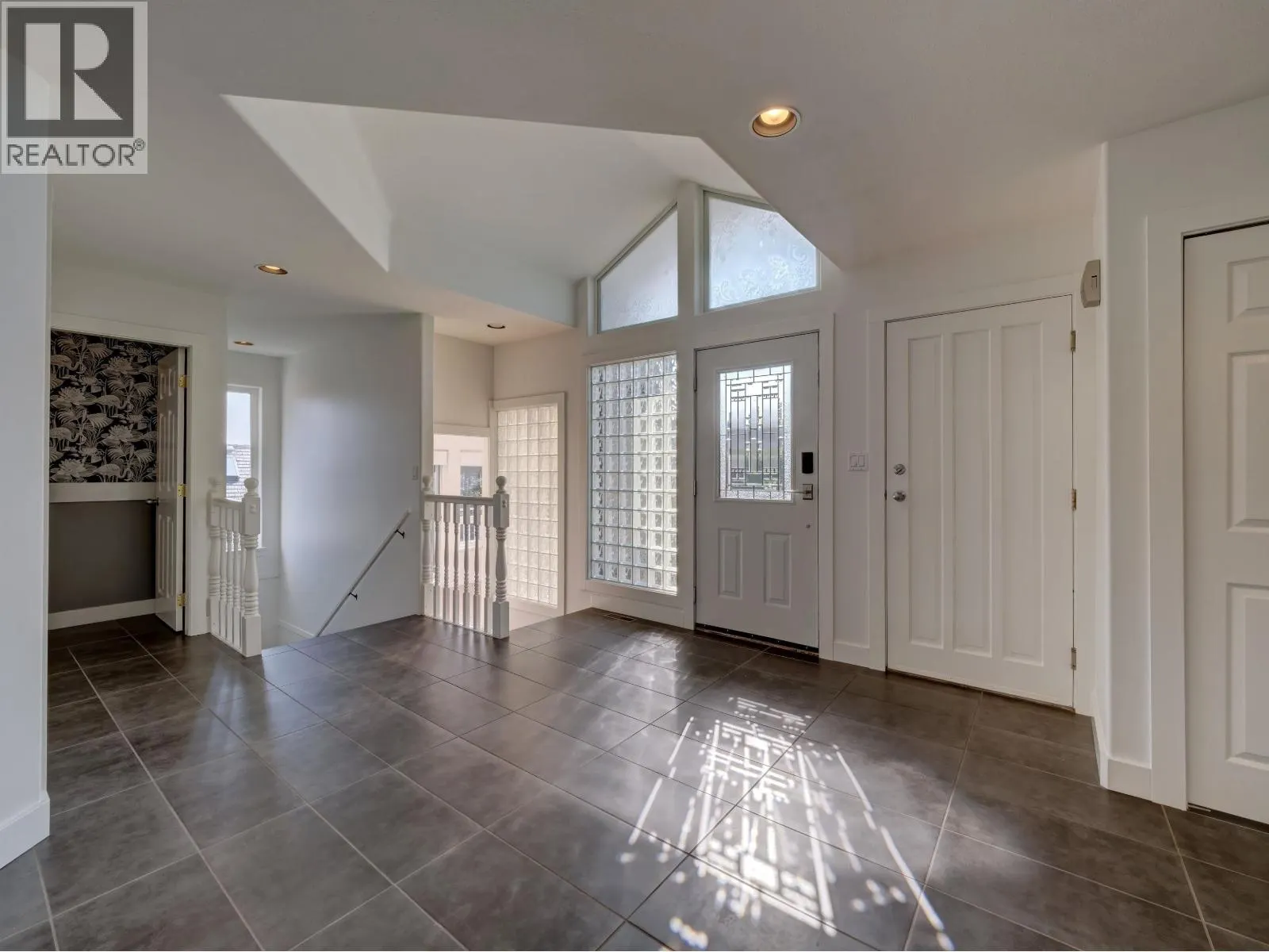 803 OCEANMOUNT BOULEVARD