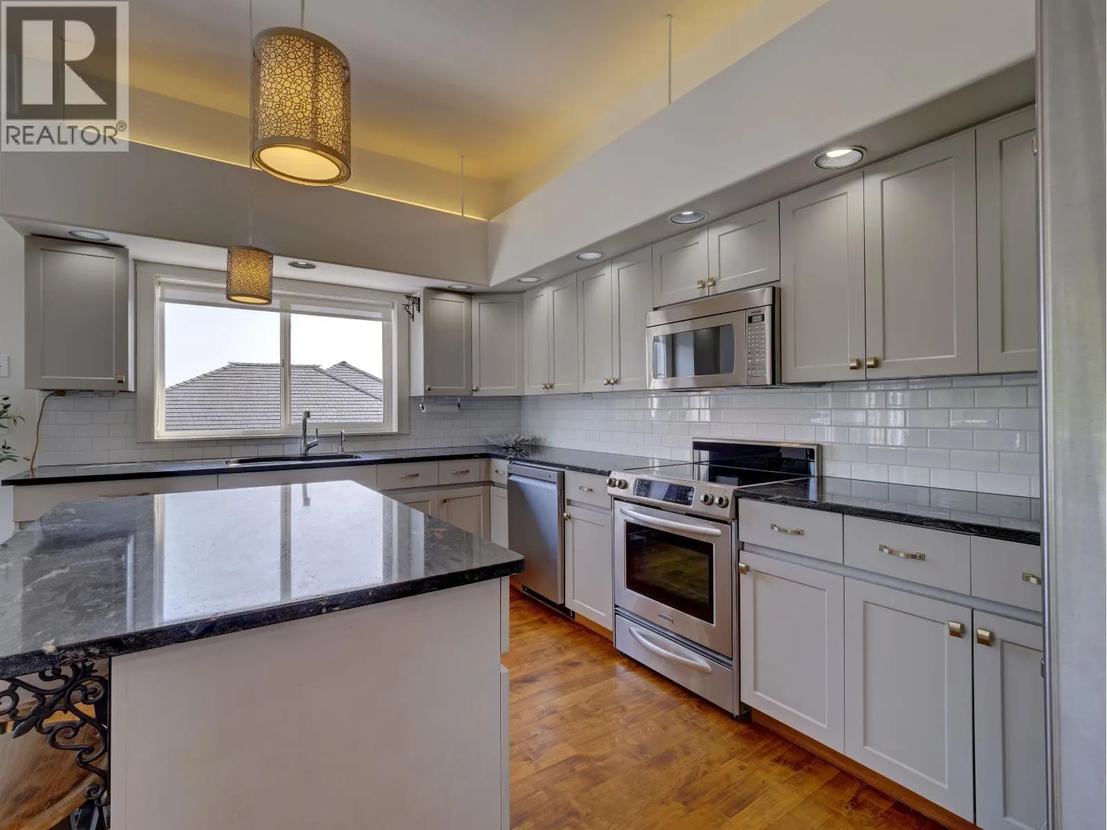 803 OCEANMOUNT BOULEVARD
