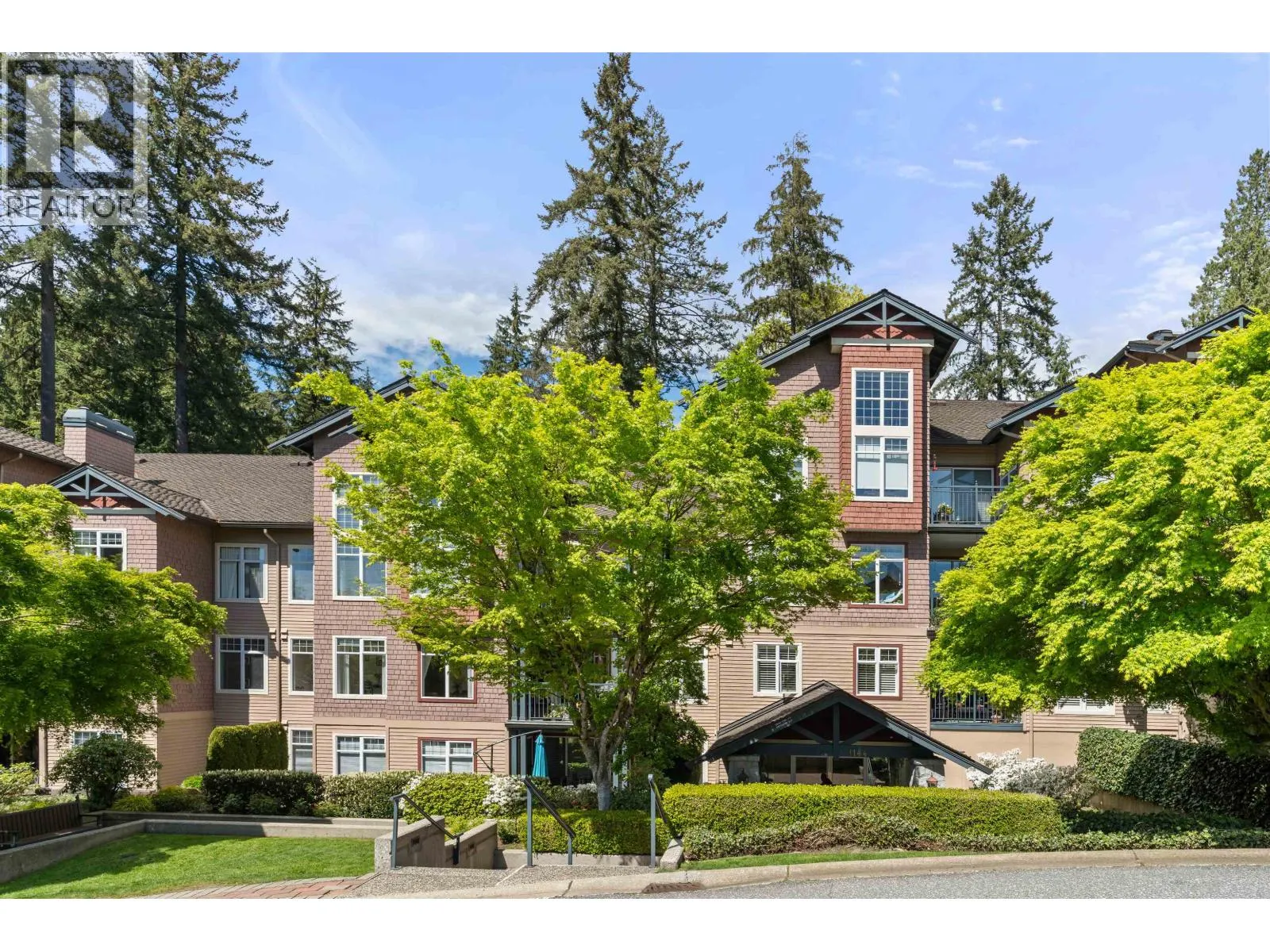 103 1144 STRATHAVEN DRIVE