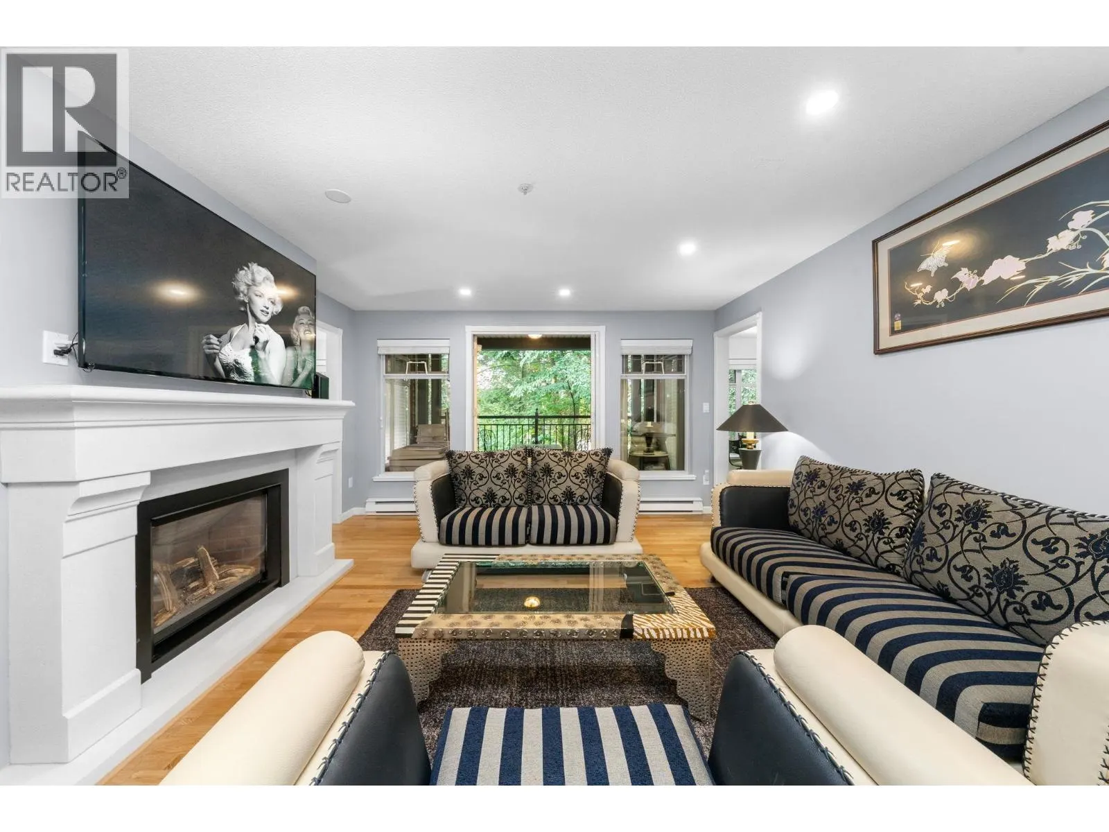 103 1144 STRATHAVEN DRIVE