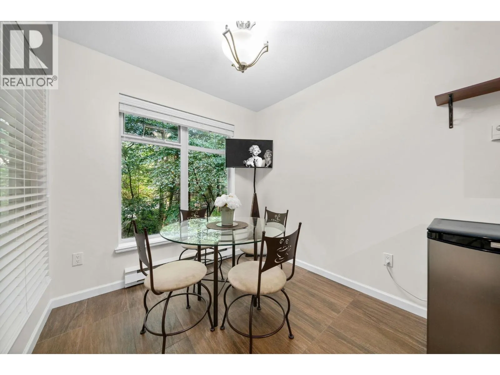 103 1144 STRATHAVEN DRIVE