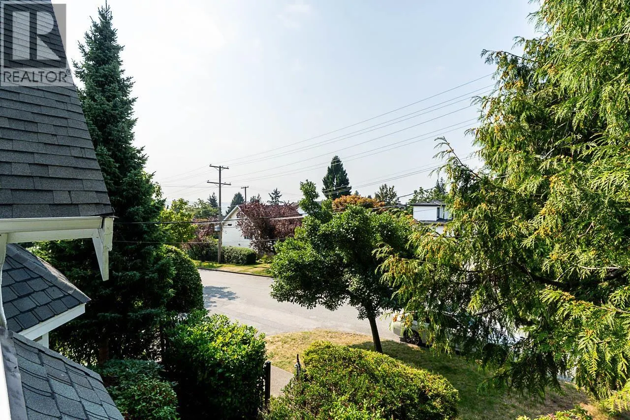 809 FOURTEENTH STREET