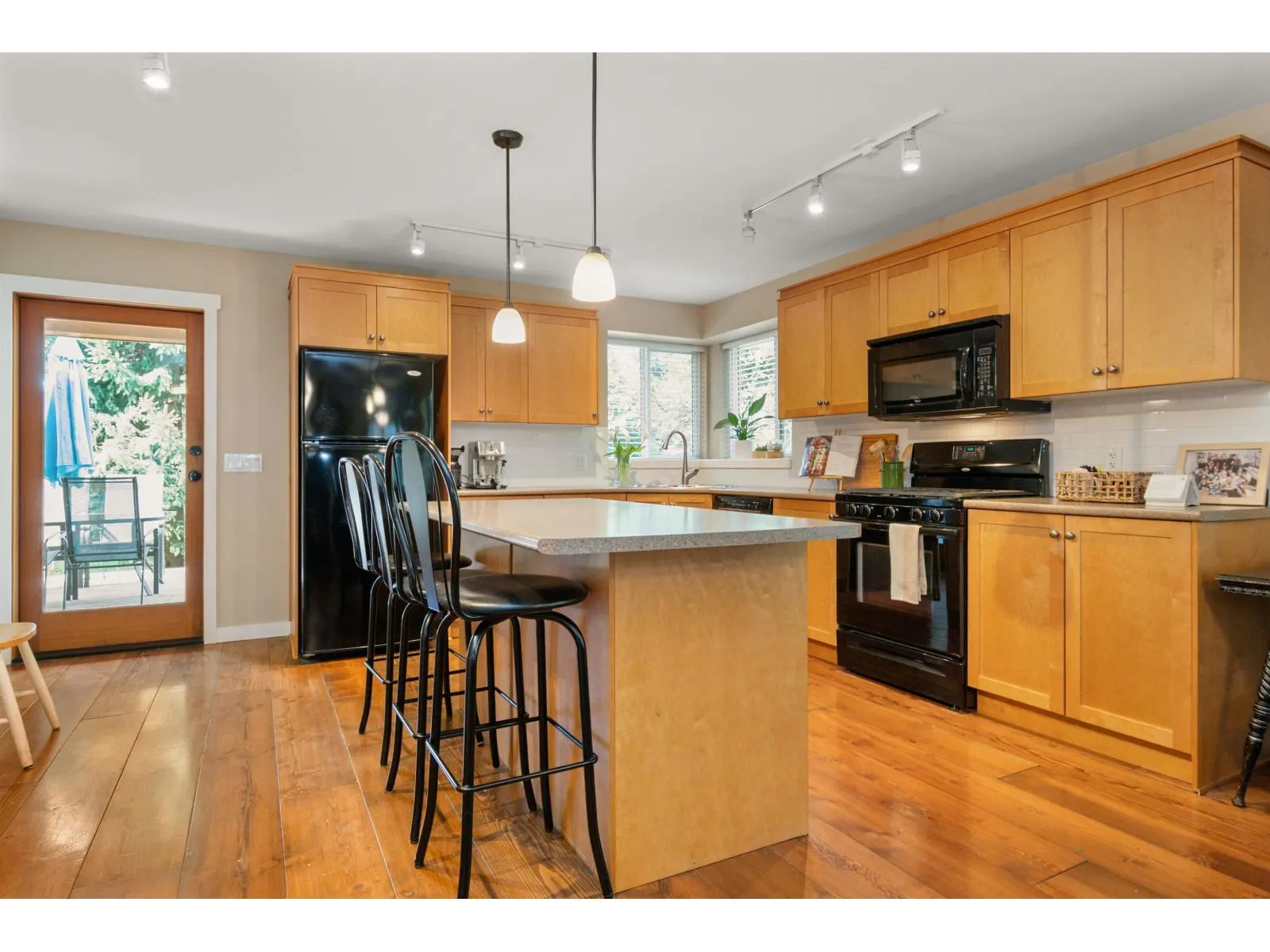 1829 MOSSY GREEN WAY|Cultus Lake South