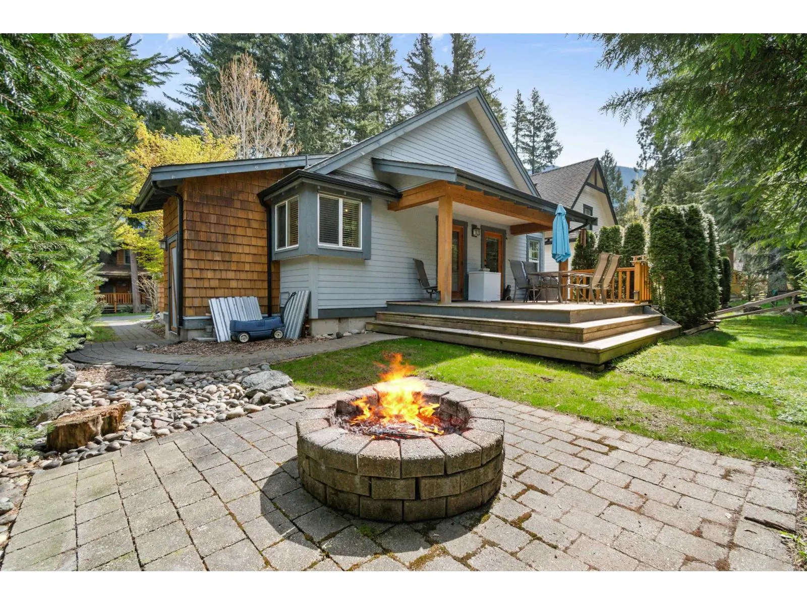 1829 MOSSY GREEN WAY|Cultus Lake South