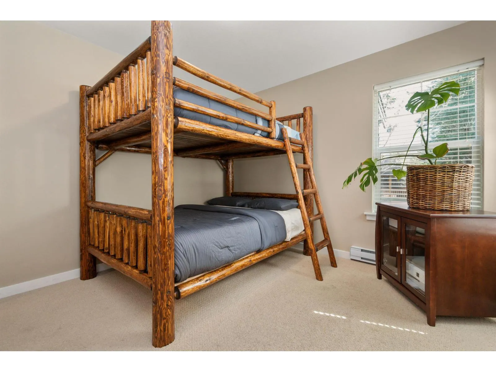 1829 MOSSY GREEN WAY|Cultus Lake South